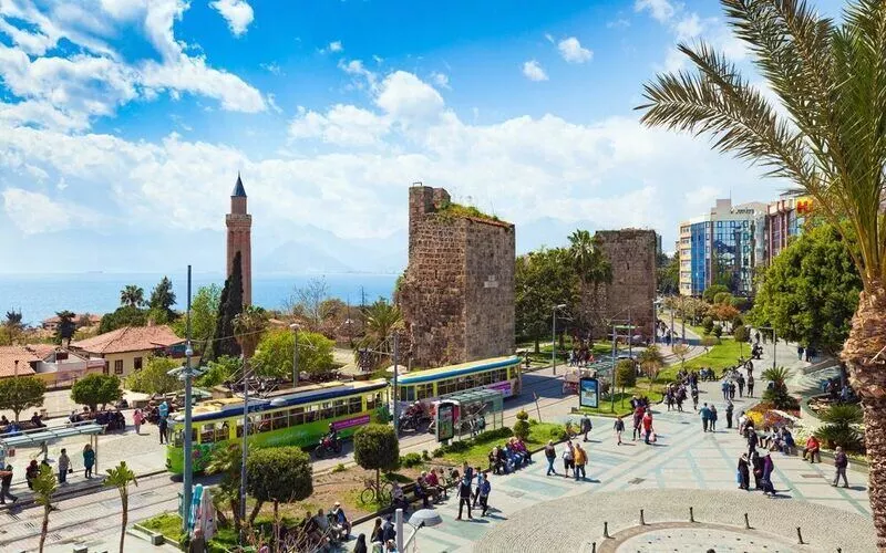 Kaleiçi, Antalya'da nerede kalınır