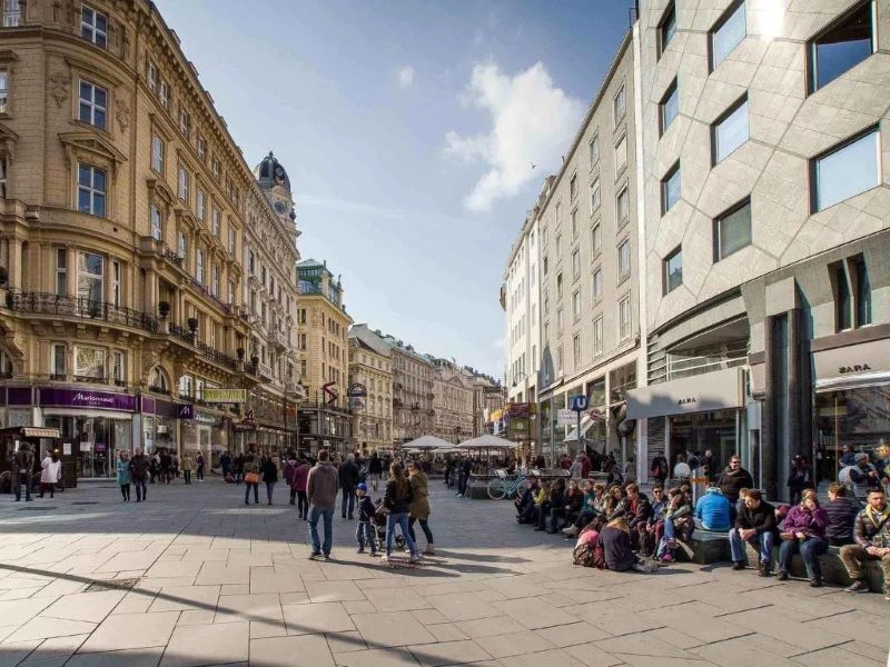 Stephansplatz, Viyana'da ne yapılır