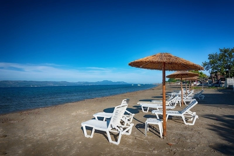 Kavos Bölgesi, Korfu'da nerede kalınır