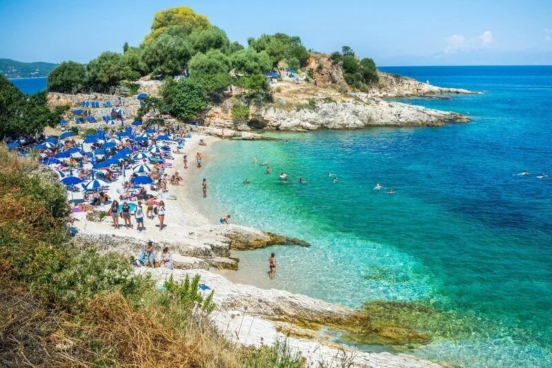 Kassiopi, Korfu Adası'nda nerede kalınır