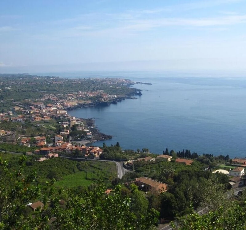 Acireale, Katanya