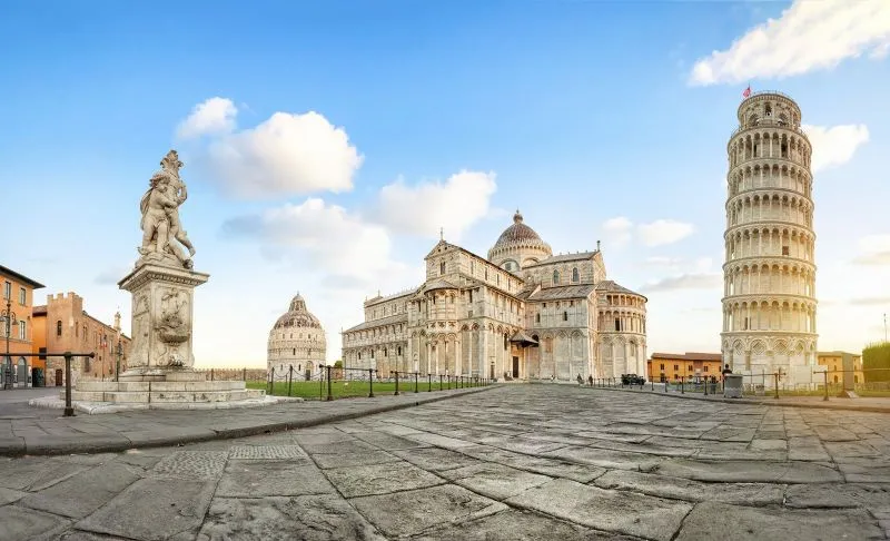 Santa Maria (Pisa Kulesi Çevresi)