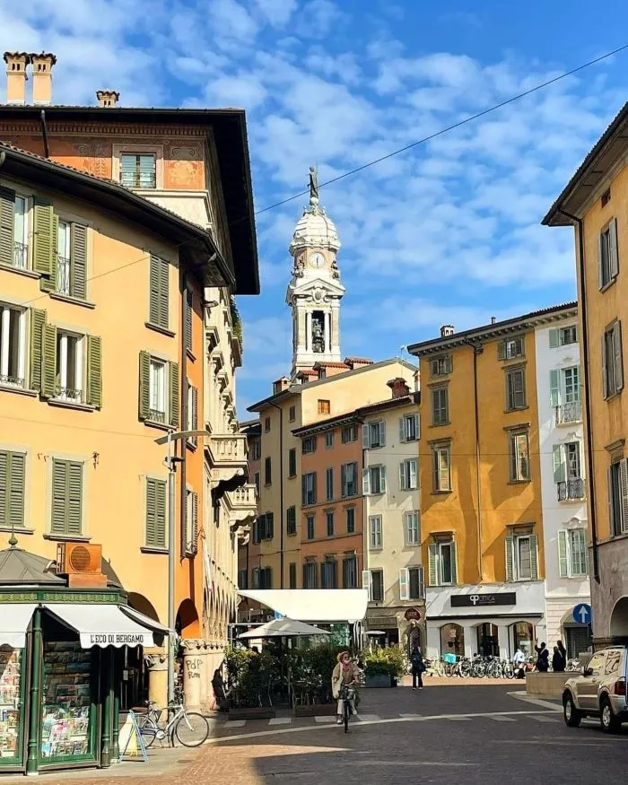 Bergamo'da Hangi Bölgede Kalınır ?