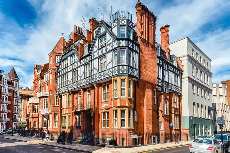Knightsbridge