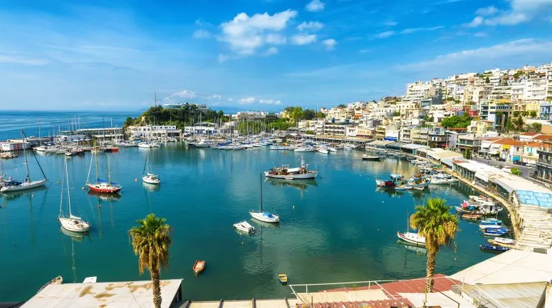 Piraeus (Pire Limanı)