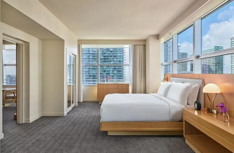 Hotel AKA Brickell Miami