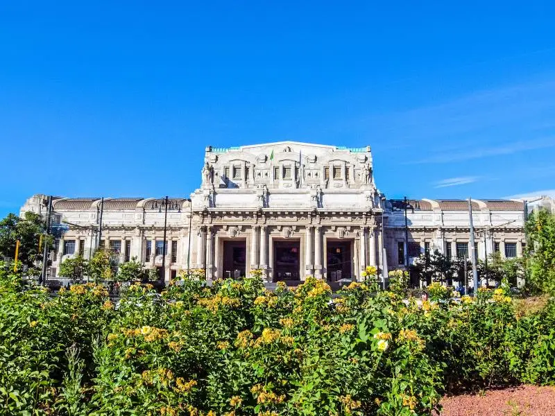 Stazione Centrale (Merkez İstasyon)